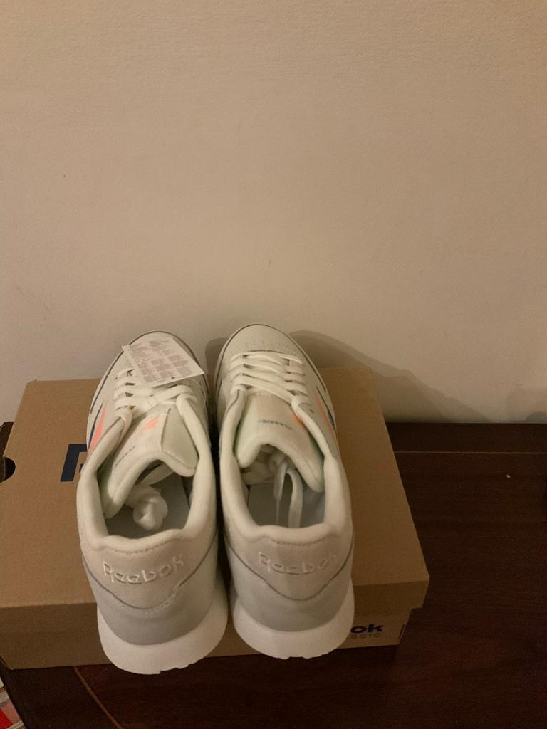 Womens Reebok Classic Trainers Size 6 